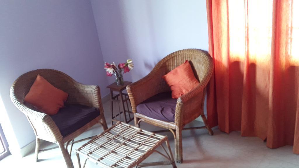 Villa Olivia Пондичери Екстериор снимка